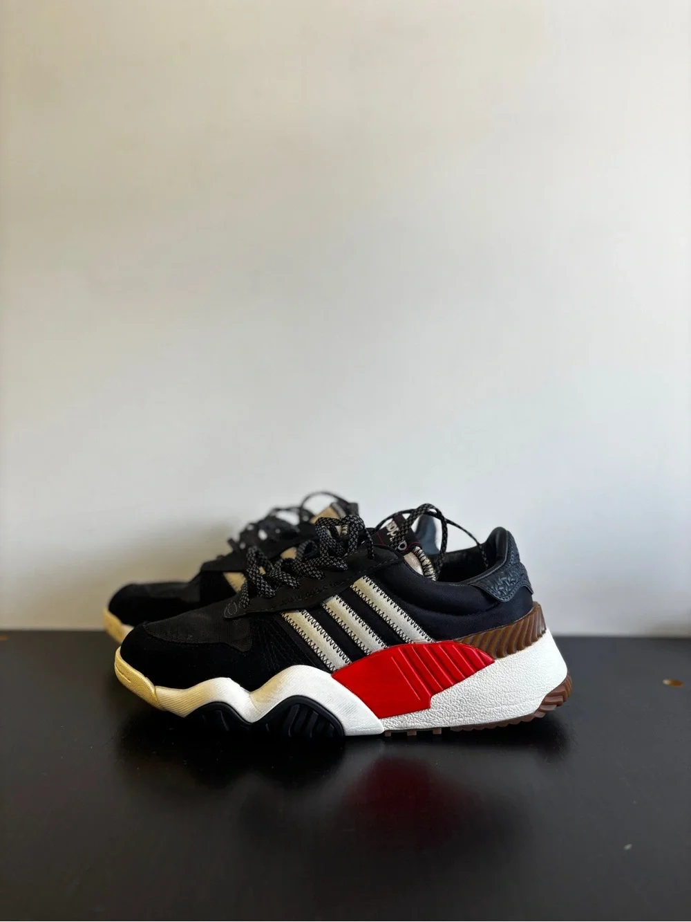 Alexander Wang Adidas turned out sneaker Black White Red Low-Top Sneakers